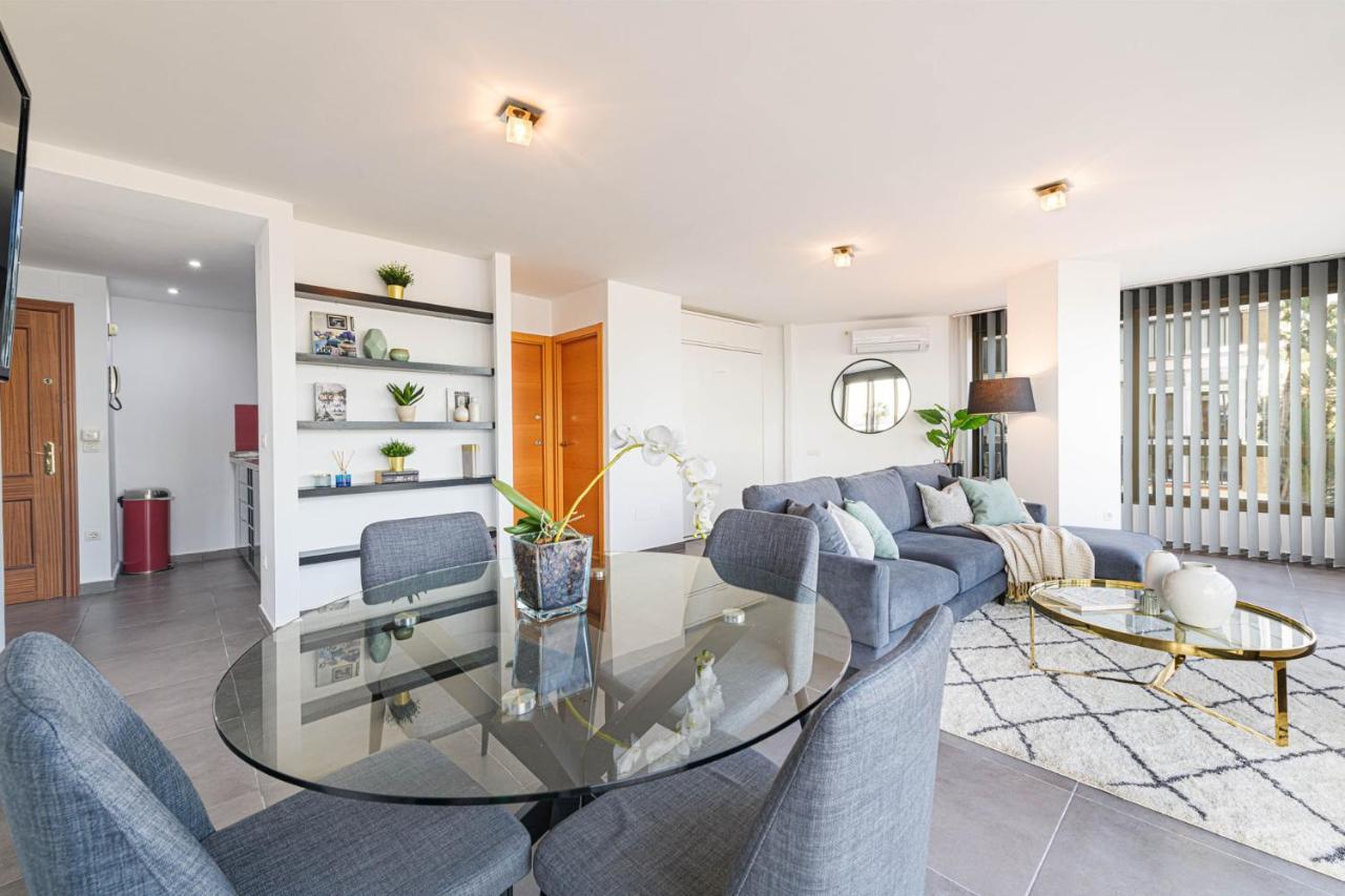 Mediterraneo Beach Apartment In Malaga By Solaga Holiday Homes Dış mekan fotoğraf