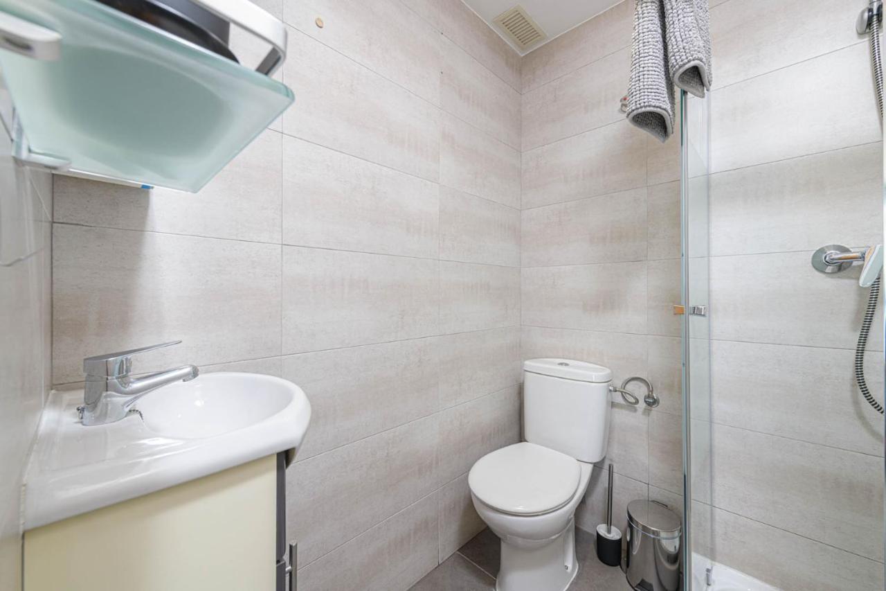 Mediterraneo Beach Apartment In Malaga By Solaga Holiday Homes Dış mekan fotoğraf